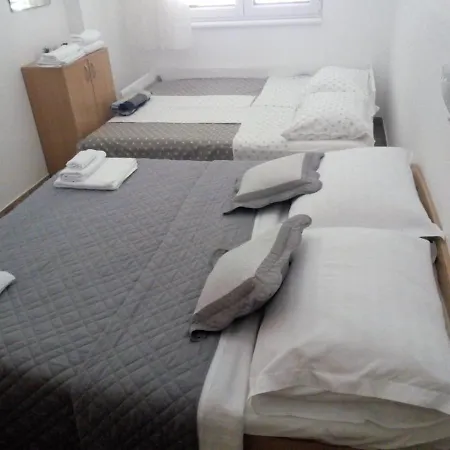 Leo Apartament Nečujam